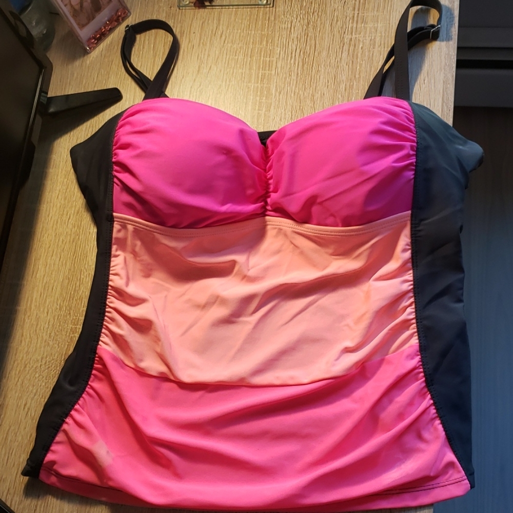 Bathing suit top